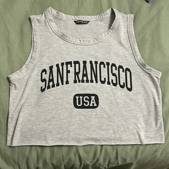 Tops! - Picture 4 of 16